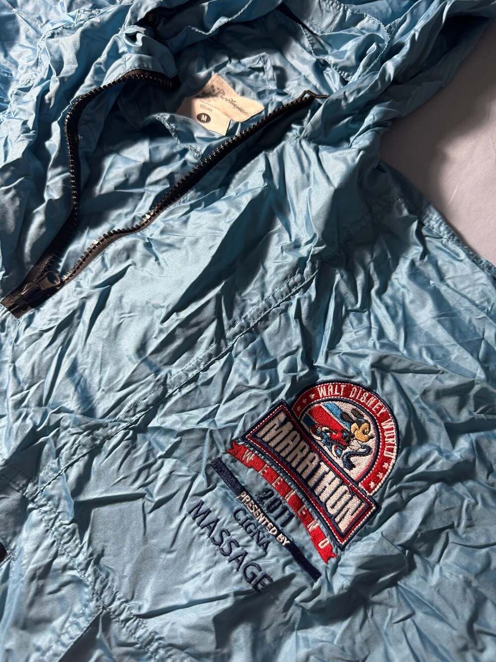 Walt Disney World Marathon Weekend Size M Light Blue Windbreaker Jacket